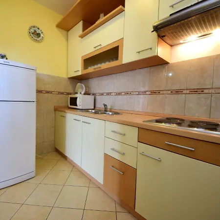 Apartman Snjezana By Interhome